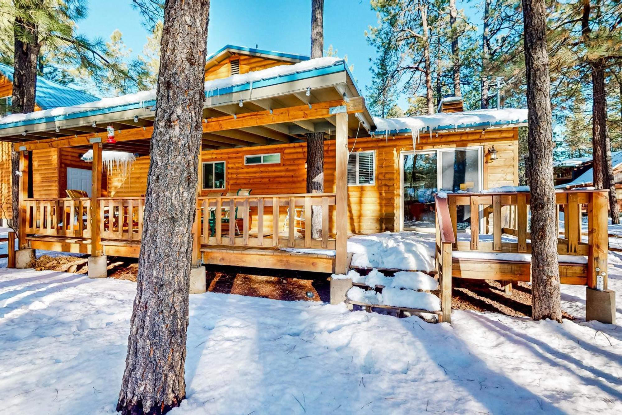Dam Fun Cabin パイントップ・レイクサイド エクステリア 写真